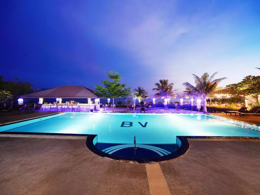 Bella Vista Waterfront Resort